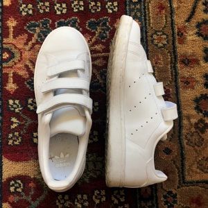 Velcro stan smith sneakers